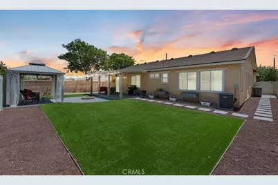 1929 Brilliance, San Jacinto, CA 92582 - Photo 3