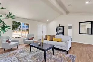32480 Wren, Lucerne Valley, CA 92356 - Photo 11