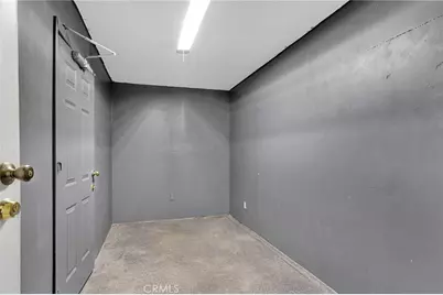 32480 Wren, Lucerne Valley, CA 92356 - Photo 31