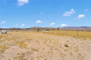 32480 Wren, Lucerne Valley, CA 92356 - Photo 51