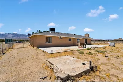 32480 Wren, Lucerne Valley, CA 92356 - Photo 35