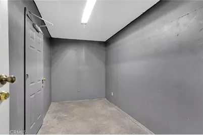 32480 Wren, Lucerne Valley, CA 92356 - Photo 31