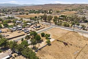 21820 Cajalco Rd, Perris, CA 92570 - Photo 39