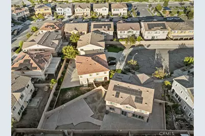 6958 Stanza Court, Fontana, CA 92336 - Photo 37