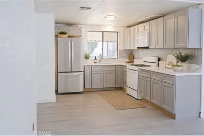 995 Pomona #33, Corona, CA 92882 - Photo 7