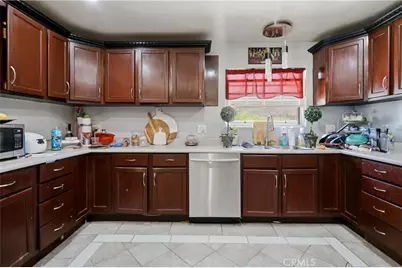 8510 Avalon Court, Rancho Cucamonga, CA 91701 - Photo 9