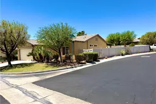 8625 Great Smokey Ave, Desert Hot Springs, CA 92240 - Photo 11