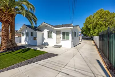 111 S South Lindsay Street, Lake Elsinore, CA 92530 - Photo 17