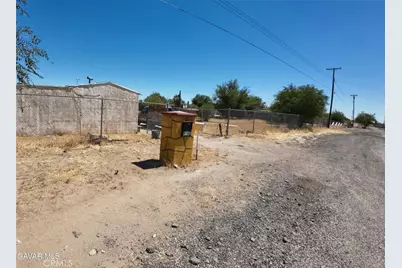 9157 E Avenue S-10, Littlerock, CA 93543 - Photo 7