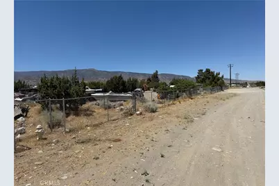 2625 Cholla, Phelan, CA 92371 - Photo 5