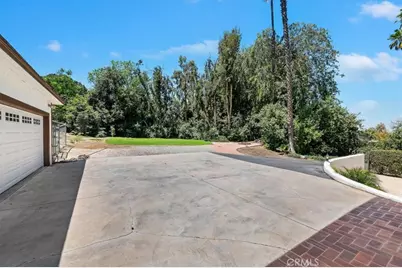 2154 Gainsborough, Riverside, CA 92506 - Photo 71