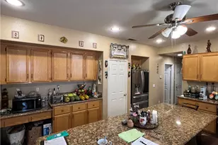 6356 Katrina Pl, Palmdale, CA 93552 - Photo 13