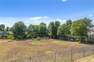 1647 Brittany, Redlands, CA 92374 - Photo 37