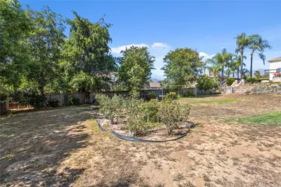 1647 Brittany, Redlands, CA 92374 - Photo 39