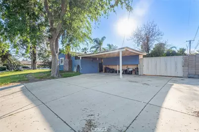 19450 Woodhill Street, Rialto, CA 92376 - Photo 11