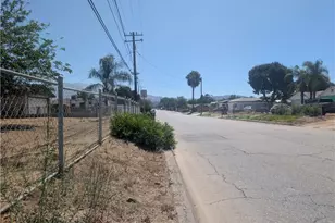 32260 Avenue E, Yucaipa, CA 92399 - Photo 29