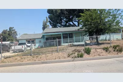 32260 Avenue E, Yucaipa, CA 92399 - Photo 1