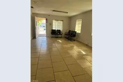 810 E H, Colton, CA 92324 - Photo 3
