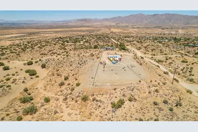25333 Valley View, Apple Valley, CA 92308 - Photo 9