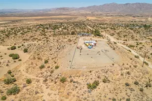 25333 Valley View, Apple Valley, CA 92308 - Photo 9