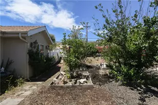 25481 Foothill Dr, San Bernardino, CA 92404 - Photo 25