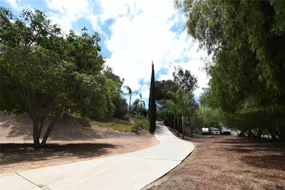 17371 Mockingbird Canyon, Riverside, CA 92504 - Photo 27