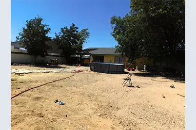 10130 Evelyn, California City, CA 93505 - Photo 15