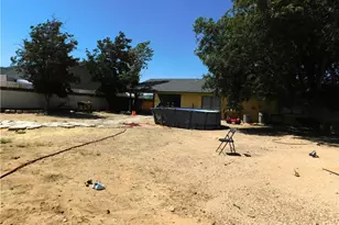10130 Evelyn, California City, CA 93505 - Photo 15
