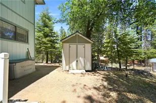 849 Ford, Big Bear Lake, CA 92315 - Photo 39