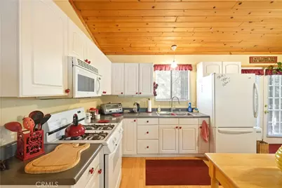 849 Ford, Big Bear Lake, CA 92315 - Photo 17