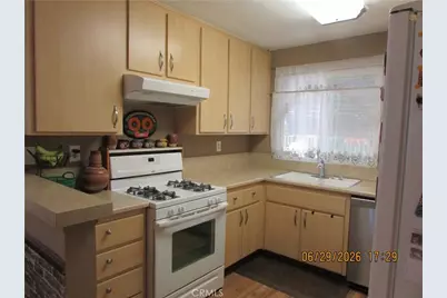 26100 Goldenwood, Menifee, CA 92586 - Photo 11