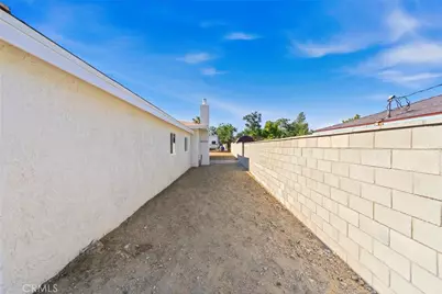 19512 Jurupa, Bloomington, CA 92316 - Photo 47