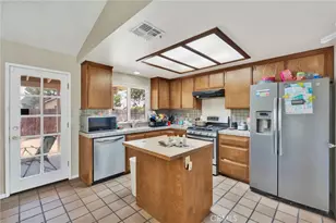 635 W Dover Dr Dr, San Bernardino, CA 92407 - Photo 13