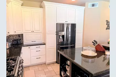 2179 Ellington Drive, Corona, CA 92880 - Photo 21