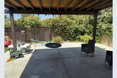 13878 Adams, Oak Hills, CA 92344 - Photo 17