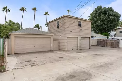 924 S Broadway, Santa Ana, CA 92701 - Photo 3