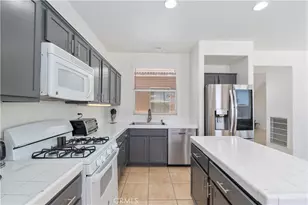 11767 Tara Ln, Adelanto, CA 92301 - Photo 13