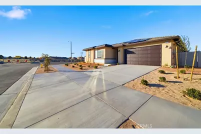 3211 E Avenue J-4, Lancaster, CA 93535 - Photo 3
