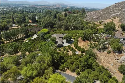 2445 Rolling Ridge Road, Riverside, CA 92506 - Photo 61