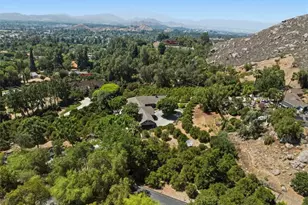 2445 Rolling Ridge Rd, Riverside, CA 92506 - Photo 61