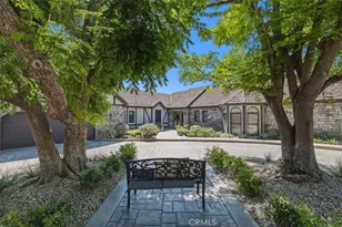 2445 Rolling Ridge Rd, Riverside, CA 92506 - Photo 15