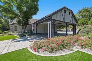 2445 Rolling Ridge Rd, Riverside, CA 92506 - Photo 11