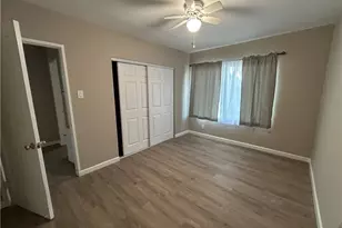 6186 Hereford Dr, Los Angeles, CA 90022 - Photo 19