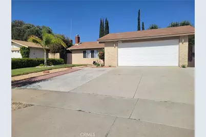 13614 Golden Eagle Ct, Moreno Valley, CA 92553 - Photo 3