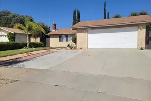 13614 Golden Eagle Ct, Moreno Valley, CA 92553 - Photo 3