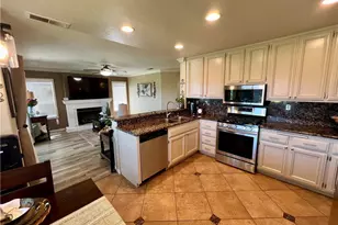 2636 Las Mercedes Ln, Corona, CA 92879 - Photo 21