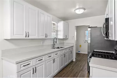 660 E Mountain View Street, Barstow, CA 92311 - Photo 5
