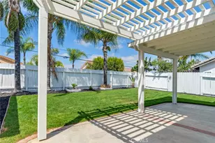 39543 Bainbridge Cir, Murrieta, CA 92563 - Photo 19