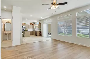 39543 Bainbridge Cir, Murrieta, CA 92563 - Photo 13