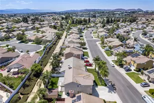 39543 Bainbridge Cir, Murrieta, CA 92563 - Photo 41